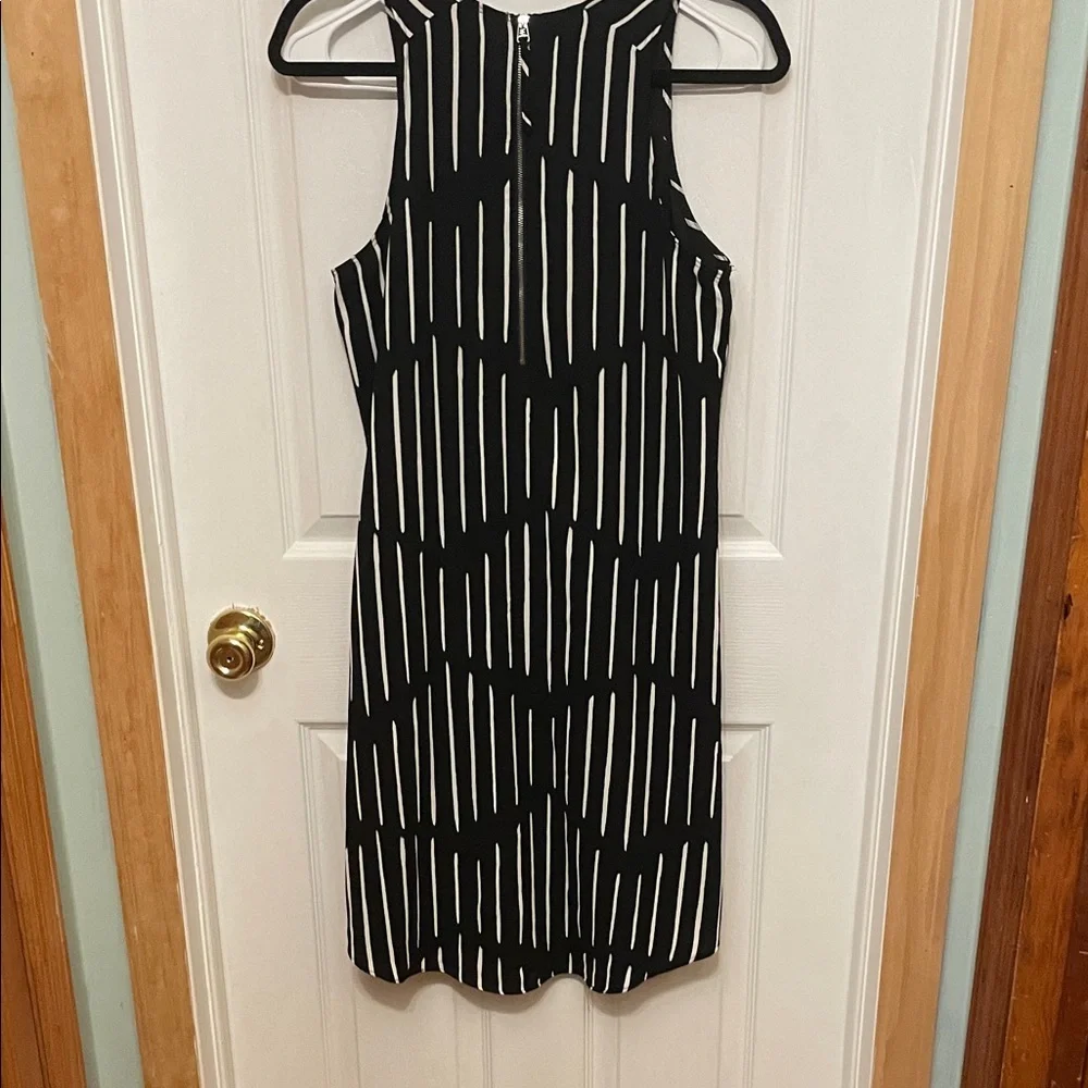 a new day Black and White Sleeveless Striped Mini Dress - Picture 8 of 10
